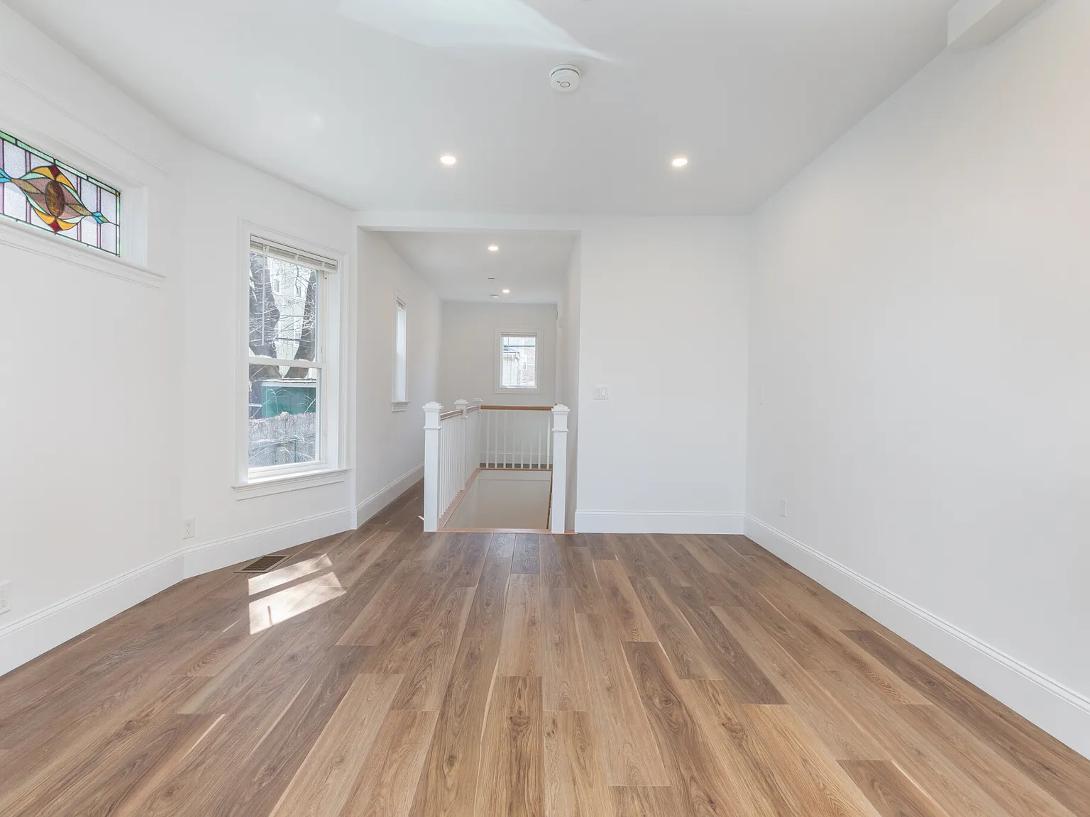 3 bed, 1195 sqft, $3,750 — Photo 4