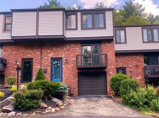 409 Cricketwood Ct, Canonsburg, PA 15317