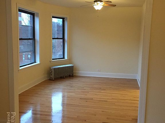 2nd image of 445 W Belmont Ave #26