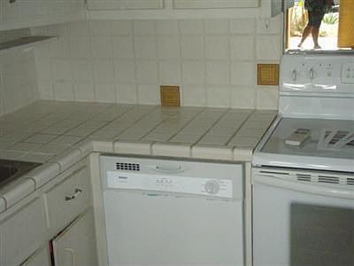 4th image of 2601 S Roosevelt Blvd APT 105B