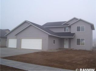 3324 Sanford Ln, Eau Claire, WI 54703