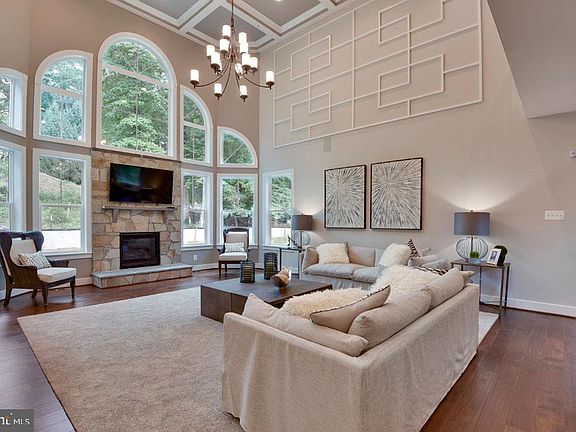4th image of 6160 Federal Oak Dr