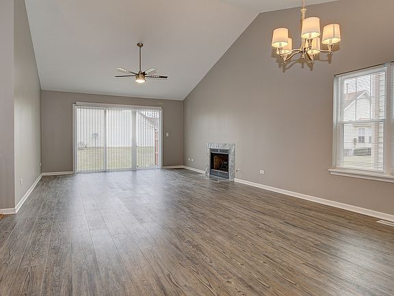 2nd image of 21116 W Orangeblossom Ln