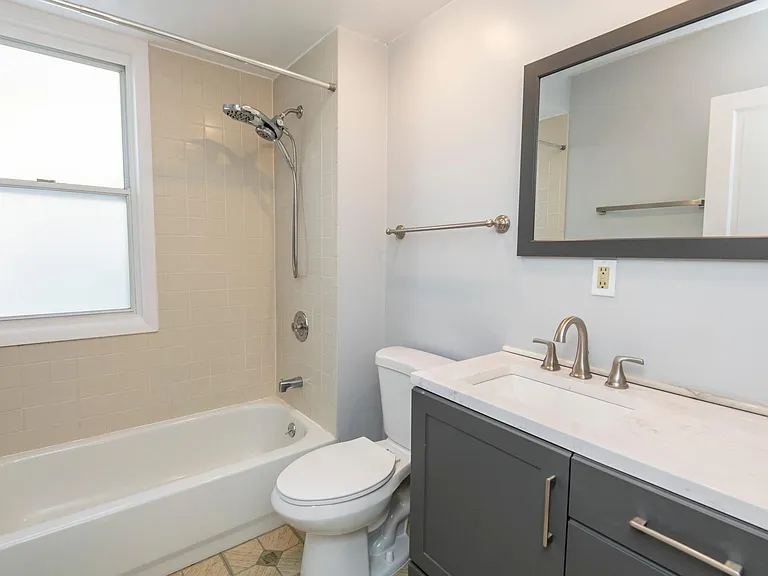 2615 N Wauwatosa Ave #1 — Photo 5