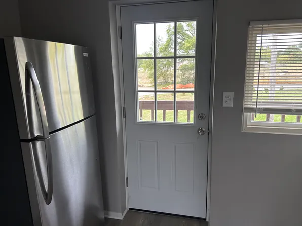 8200 Woodland Shore Dr APT 2, Brighton, MI 48114