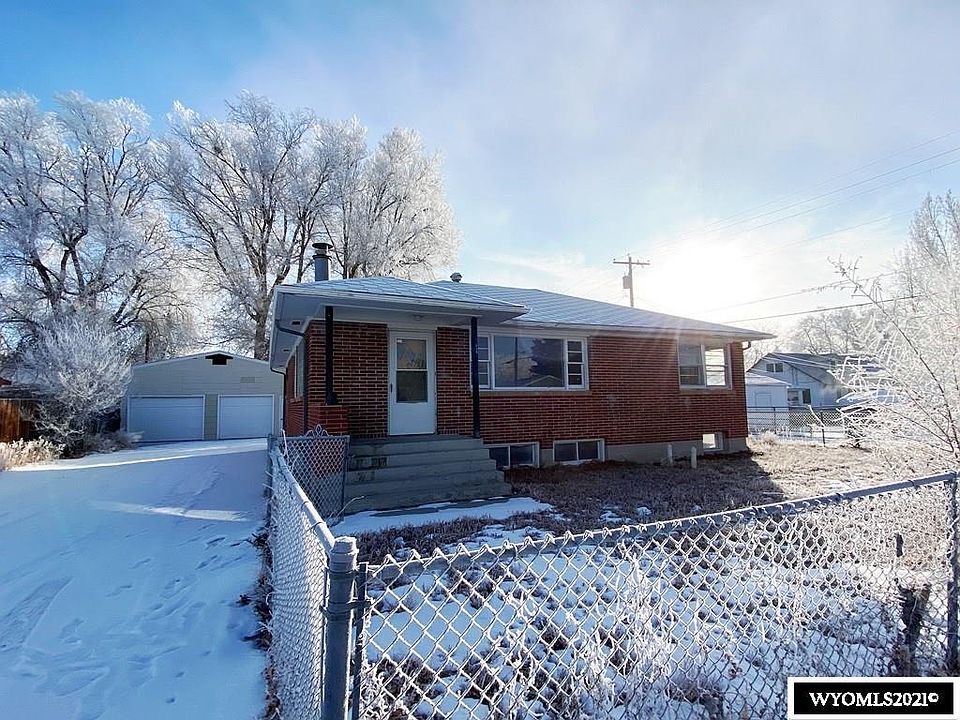 1st image of 519 N 6th St E