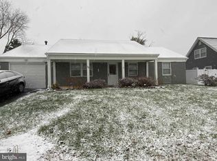 15 Enderly Ln, Willingboro, NJ 08046