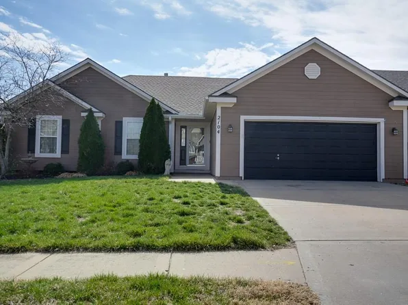2104 NW Sweetgum Ct, Grain Valley, MO 64029