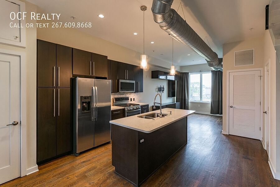 1st image of 1247 E Columbia Ave #29