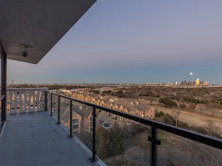 Skyline at Kessler — Photo 18