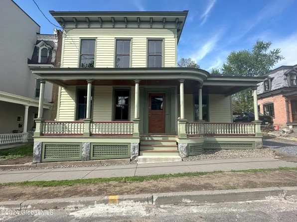 65 Phila Street, Saratoga Springs, NY 12866