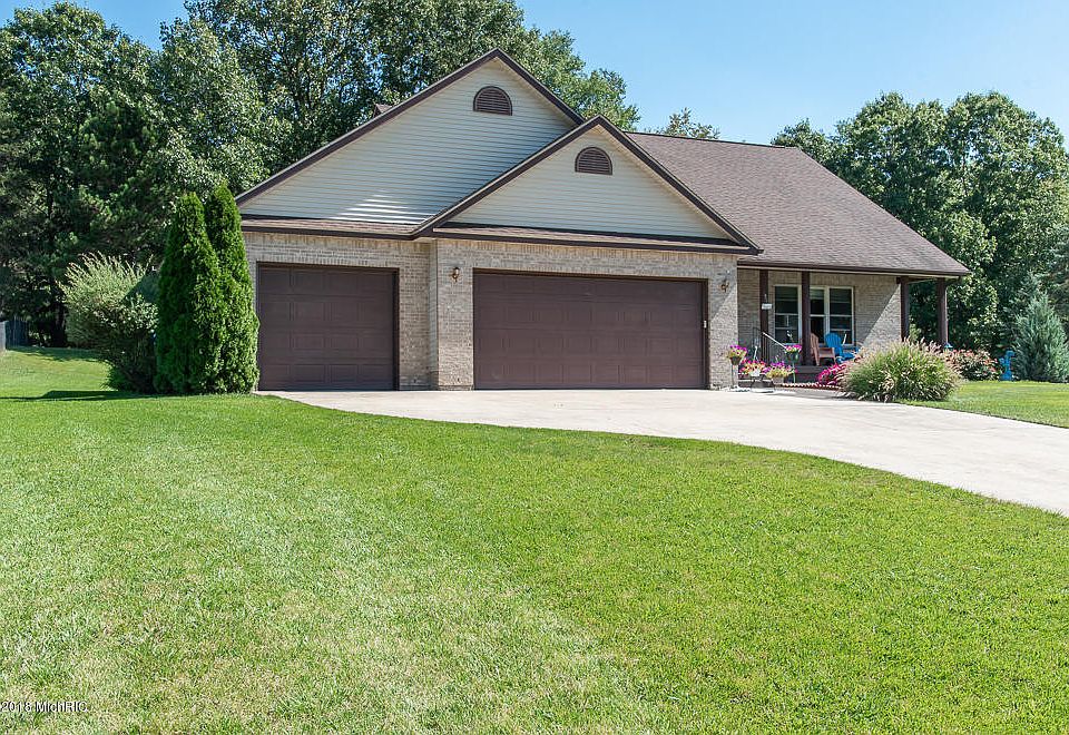 1st image of 154 Dreamfield Dr