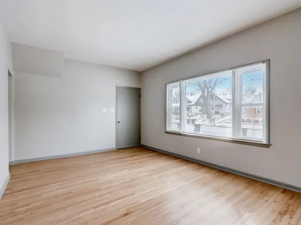 6805-6809 6811 6811a Lloyd St W #2013-6815-2013A, Milwaukee, WI 53213