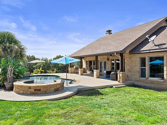 4th image of 103 Creekside Trl