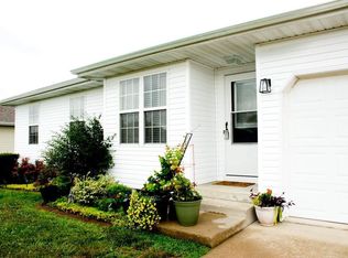 1217 Lacy Dr, Lebanon, MO 65536