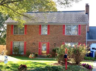 3208 Stonypointe Dr, Greensboro, NC 27406