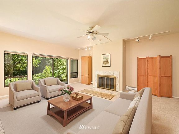 5th image of 6642 Park Point Way NE Unit D110