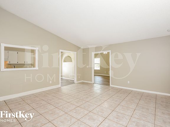 5th image of 232 Rheine Rd NW