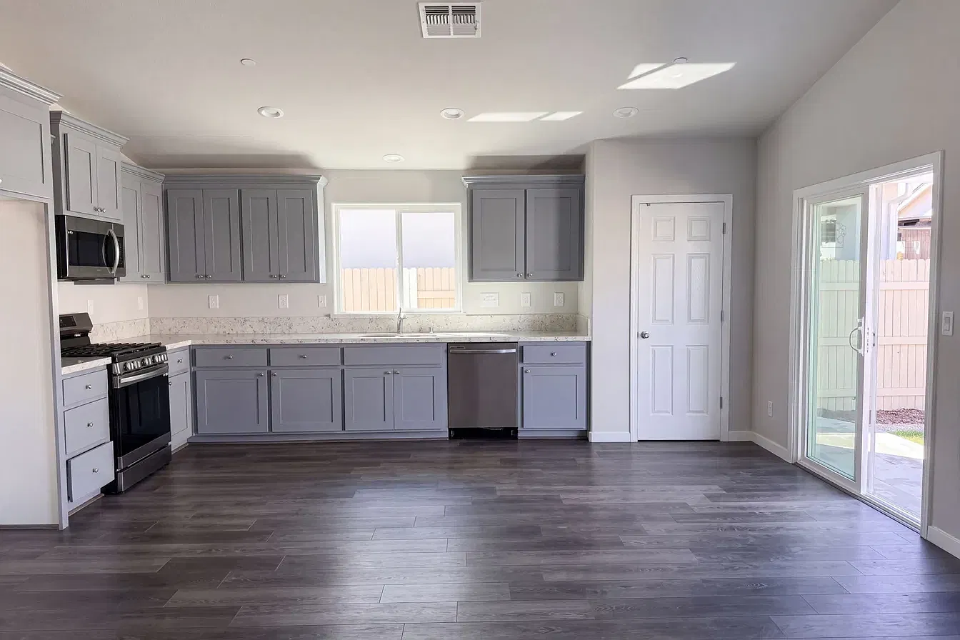 3 bed, 1203 sqft, $2,900 — Photo 4