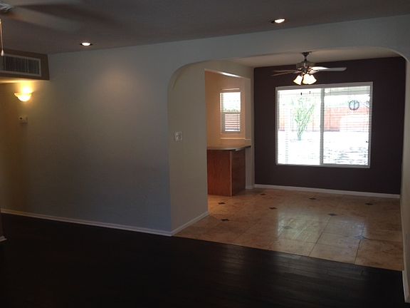 3rd image of 2501 E Monterosa St