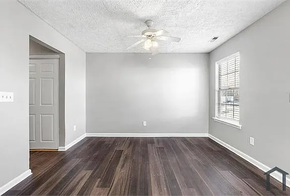 8228 Wynewood Ct — Photo 6