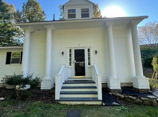 2 Emerson Ln, York, ME 03909