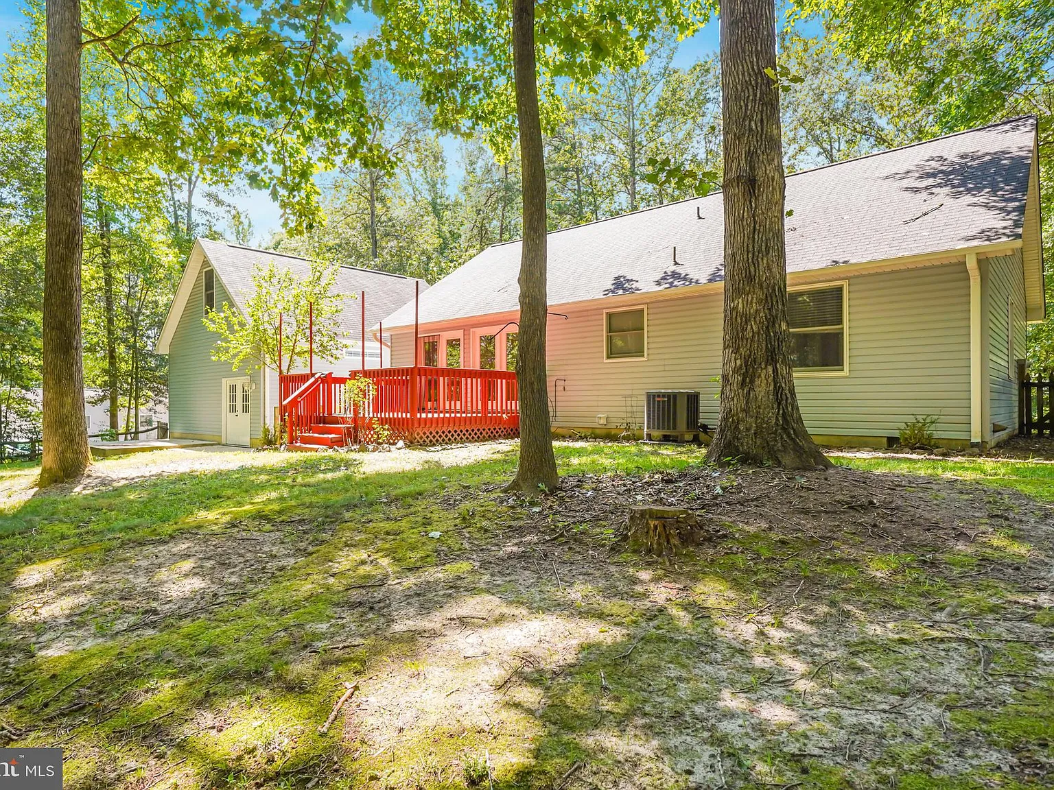 3 bed, 1235 sqft, $2,295 — Photo 4