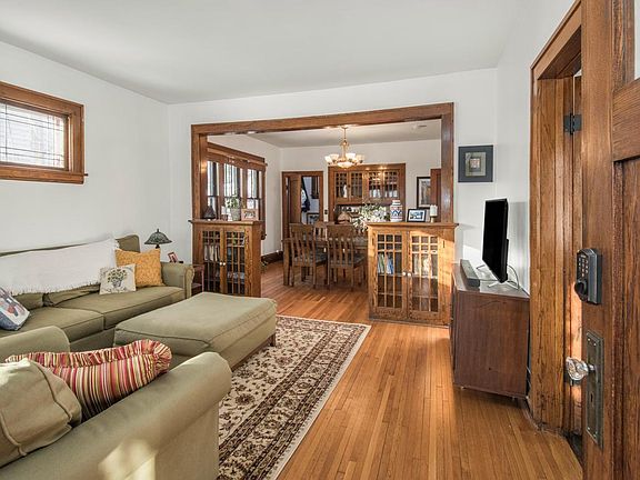 4th image of 1255 Charles Ave