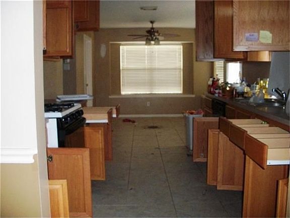4th image of 18206 Flint Hill Dr