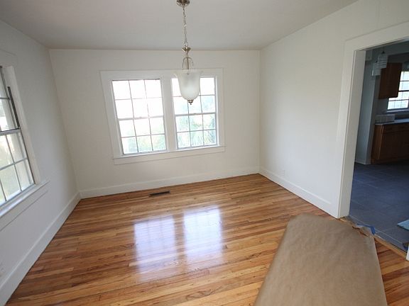 5th image of 1819 E Lakeview Ave