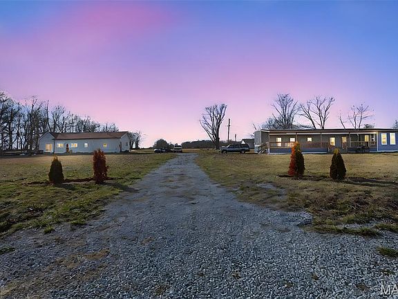 4th image of 3665 Burning Star 2 Rd