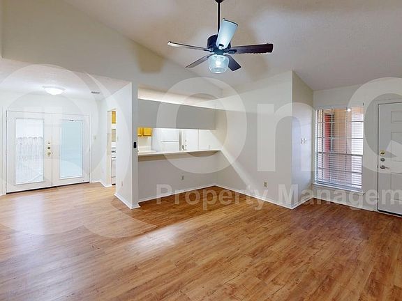 3rd image of 405 Burlwood Ct