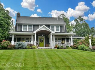 445 Colonial Rd, Ridgewood, NJ 07450