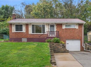 3560 Wallace Dr, Pittsburgh, PA 15227