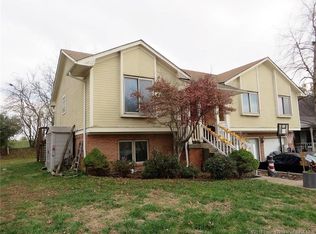 1522 Oakmont Dr, Jeffersonville, IN 47130