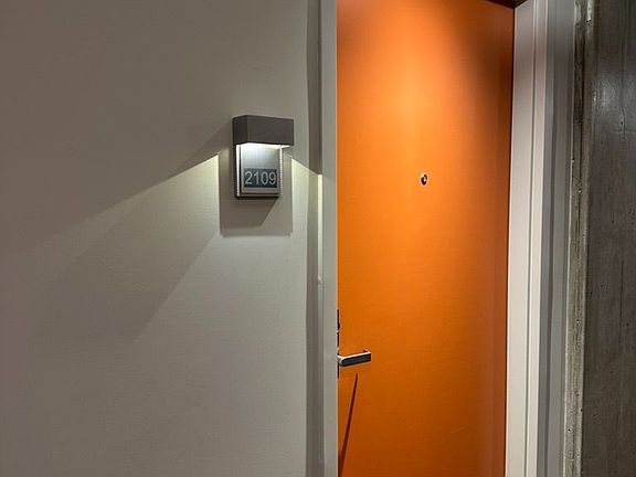 3rd image of 105 Champagne Ave S #2109