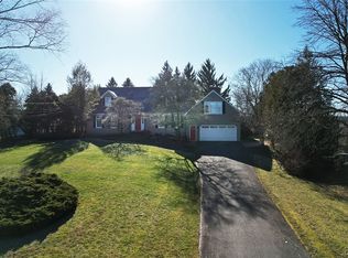 11 Thistlewood Ln, Fayetteville, NY 13066