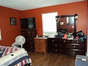 2nd image of 2459 E Main St