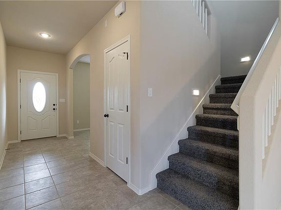 2nd image of 12339 Vesper Ct