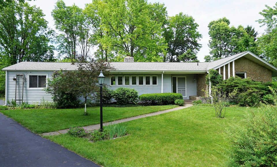 1st image of 142 Boyd Dr