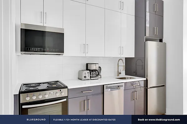 Rented by The Blueground | media 31