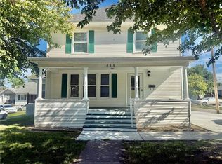 415 W 4th St, Maryville, MO 64468