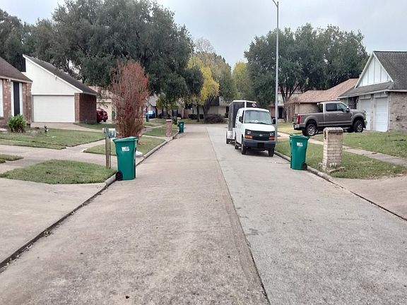 4th image of 8814 Parkcrest Forest Dr