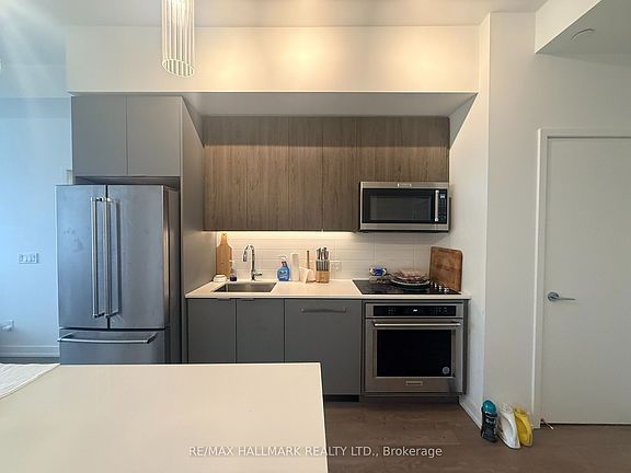 4th image of 181 Sheppard Ave E #810