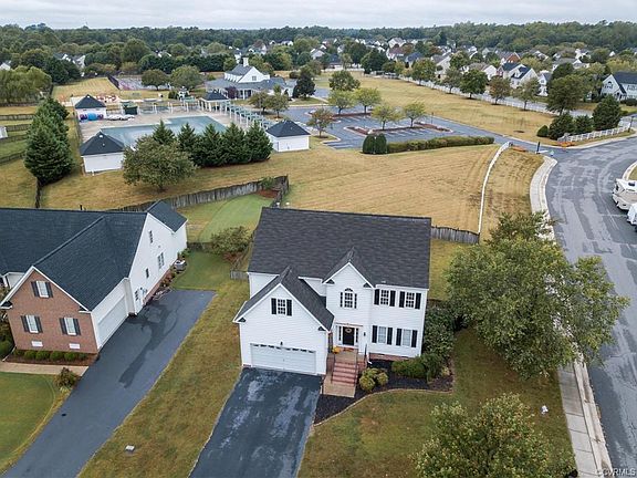 2nd image of 6054 Pond Place Way