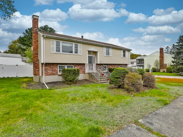 54 Walton St, Wakefield, MA 01880