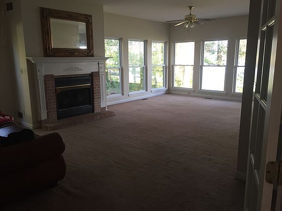 2nd image of 376 Blairs Pl
