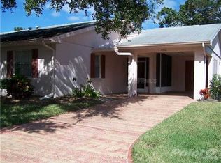 401 Gladstone Pl, Sun City Center, FL 33573