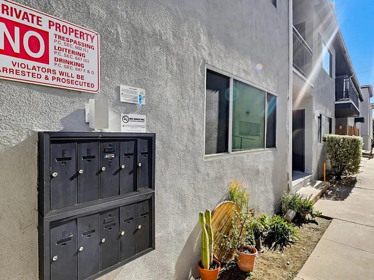 1424 12th St #B — Photo 9