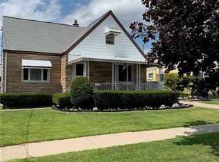 228 N Meadowbrook Pkwy, Cheektowaga, NY 14206